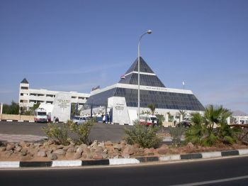 Internationalt hospital ved Naama Bay.